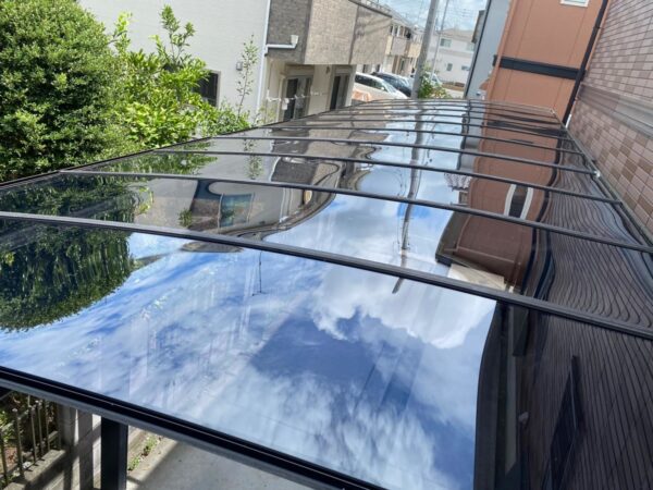 さいたま市大宮区にてカーポート張替え〈雹災による穴あき〉の施工後写真