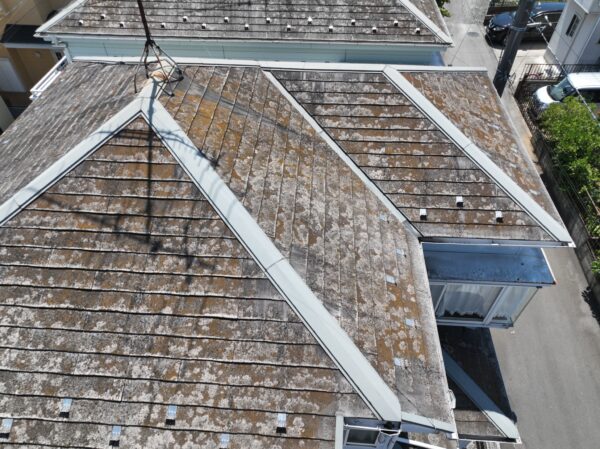 さいたま市西区にて雨漏り修理・屋根修理〈経年劣化による雨漏り〉の施工前写真