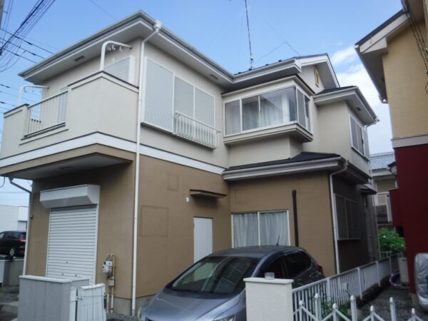 さいたま市北区にて外壁塗装・屋根塗装〈築25年戸建てのメンテナンス〉の施工前写真