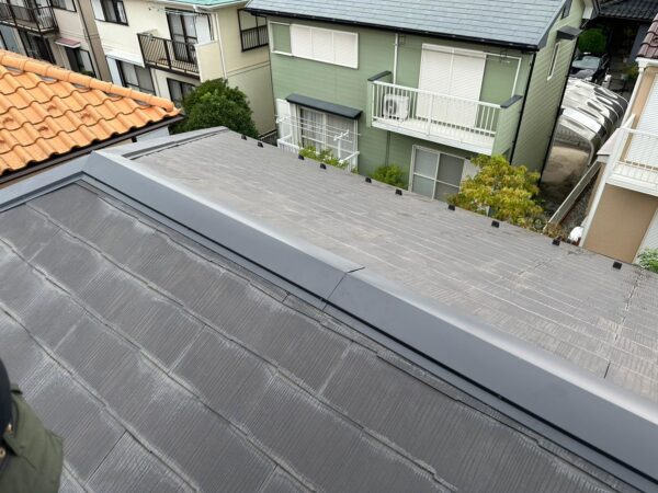 さいたま市北区にて屋根修理〈棟板金のメンテナンス〉の施工前写真