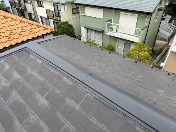 さいたま市北区にて屋根修理〈棟板金のメンテナンス〉の施工後写真