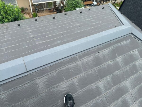 さいたま市北区にて屋根修理〈棟板金のメンテナンス〉の施工前写真