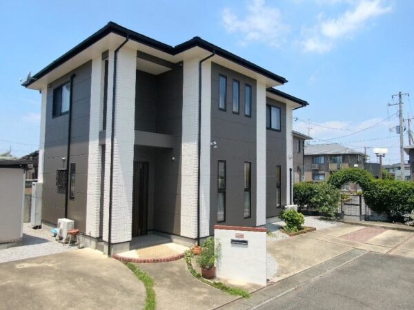 さいたま市大宮区にて屋根・外壁のメンテナンス〈築15年戸建て塗装工事〉の施工後写真