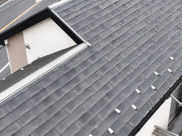 さいたま市見沼区にて屋根修理〈パミール屋根からスーパーガルテクトへのカバー工法〉の施工前写真